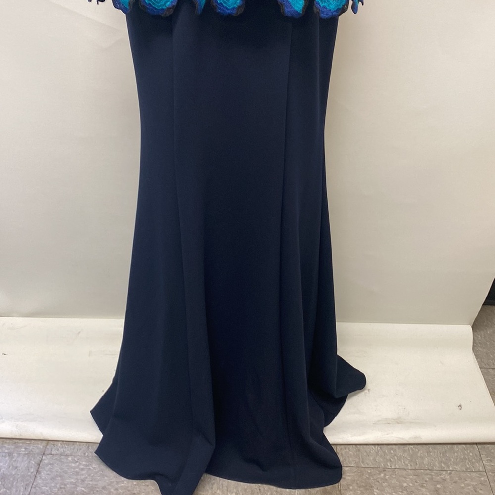 Aidan Mattox one shoulder embellished lace bodice long gown - Picture 7 of 11